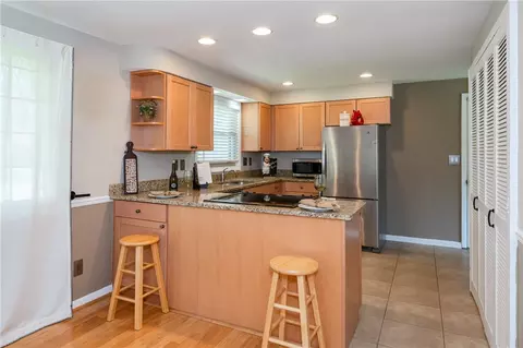 Kitchen - 426 Willowhurst Dr, Centerville, OH 45459 photo 1 of 7