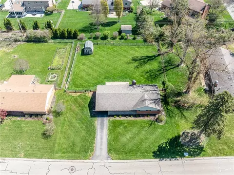 View/Area - 426 Willowhurst Dr, Centerville, OH 45459 photo 2 of 12