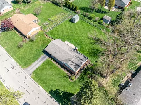 View/Area - 426 Willowhurst Dr, Centerville, OH 45459 photo 3 of 12