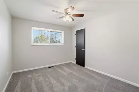 Bedroom - 1337 Heatherdale Dr, Kettering, OH 45429 photo 5 of 6