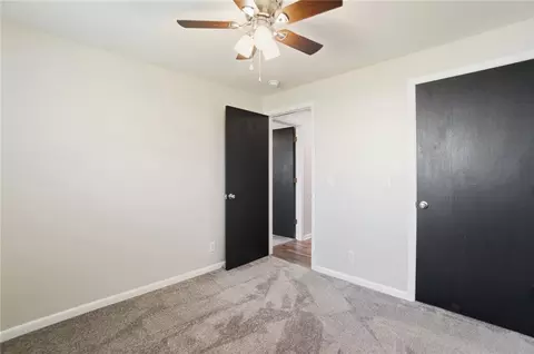 Bedroom - 1337 Heatherdale Dr, Kettering, OH 45429 photo 2 of 6