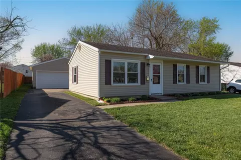 1331 Raybell Dr, Xenia, OH 45385