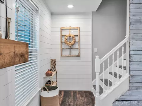 Entry Way - 3314 Sharon Ave, Kettering, OH 45429 photo 4 of 6