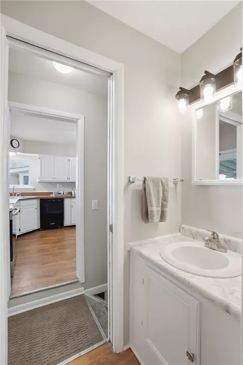 Bath - 3428 Pobst Dr, Kettering, OH 45420 photo 1 of 4