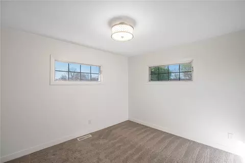 Bedroom - 1030 Chateau Dr, Kettering, OH 45429 photo 3 of 6