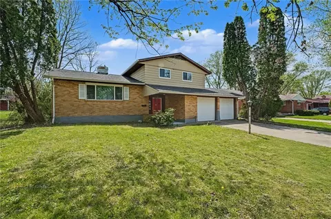 4718 Belcourt Dr, Dayton, OH 45417