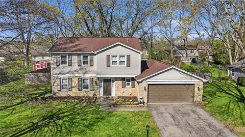 7851 Millerton Dr, Centerville, OH 45459