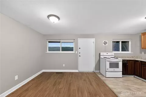 Living - 4606 Winchester Dr, Kettering, OH 45429 photo 5 of 5