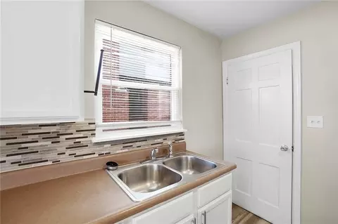 1525 Patterson Rd, Dayton, OH 45420 photo 7