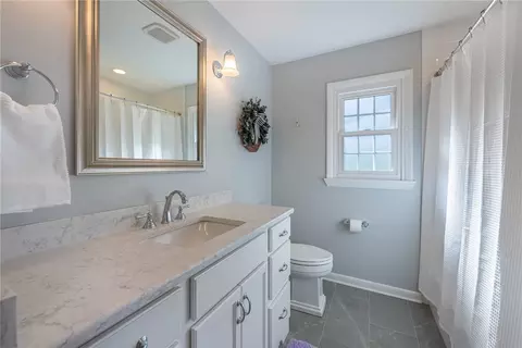 Bath - 3112 Big Hill Rd, Kettering, OH 45419 photo 1 of 4