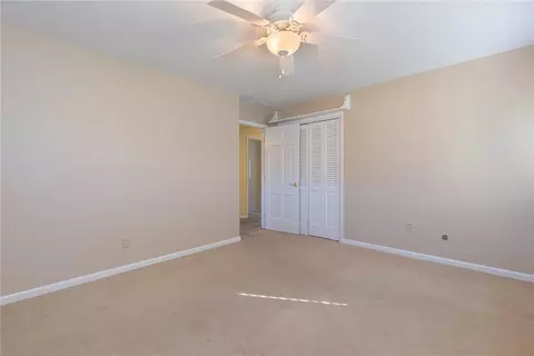 Bedroom - 3112 Big Hill Rd, Kettering, OH 45419 photo 6 of 8