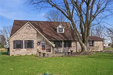 6102 Wellbaum Rd, Brookville, OH 45309