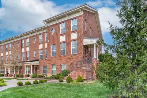 407 Brownstone Row, Springboro, OH 45066