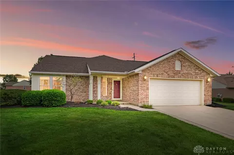 1811 Hambletonian Ct, Miamisburg, OH 45342
