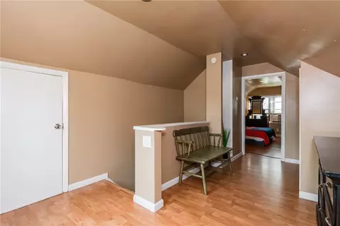 Entry Way - 2508 Acorn Dr, Kettering, OH 45419 photo 4 of 5