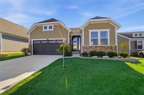 1929 Prestwick Bnd, Miamisburg, OH 45342