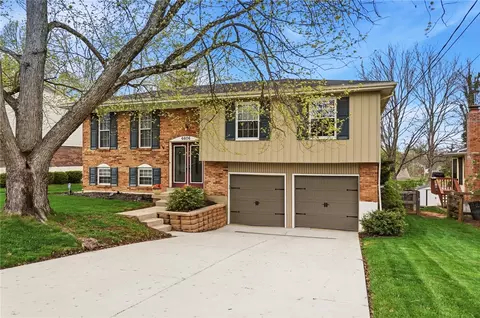 6606 Knottypine Dr, Cincinnati, OH 45230
