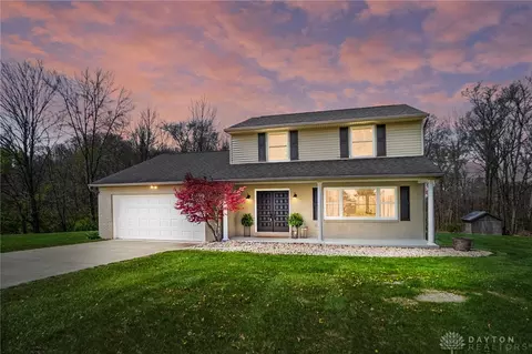 807 Linkhart Rd, Wilmington, OH 45177
