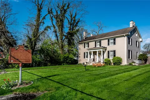 129 N Main St, Waynesville, OH 45068
