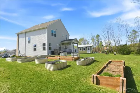Exterior - 7900 Timberview Ct, Franklin, OH 45005 photo 6 of 9