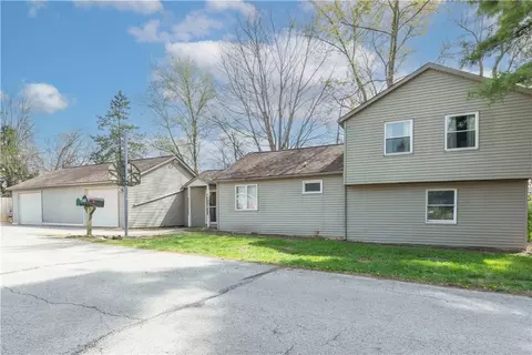 1129 N Middle Dr, Greenville, OH 45331