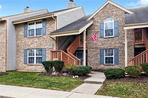 404 Waterfront Pl, Centerville, OH 45458