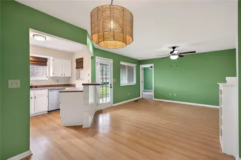 Living - 404 Waterfront Pl, Centerville, OH 45458 photo 3 of 5