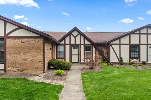 957 Pine Needles Dr, Centerville, OH 45458