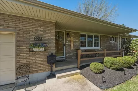 Exterior - 2945 Ashlar Dr, Springfield, OH 45503 photo 2 of 3