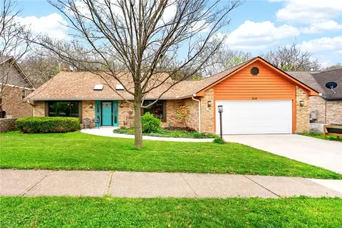 210 Foliage Ln, Springboro, OH 45066