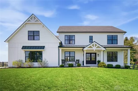 7823 Township Line Rd, Waynesville, OH 45068