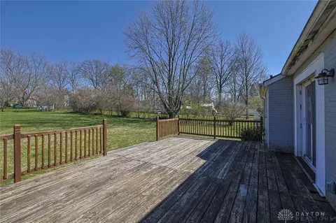 Exterior - 1536 Saint Clair Ave, Cincinnati, OH 45231 photo 4 of 9