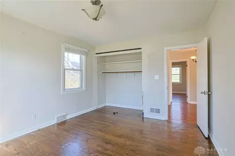 Bedroom - 1536 Saint Clair Ave, Cincinnati, OH 45231 photo 2 of 6
