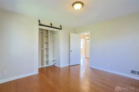 Bedroom - 1536 Saint Clair Ave, Cincinnati, OH 45231 photo 4 of 6