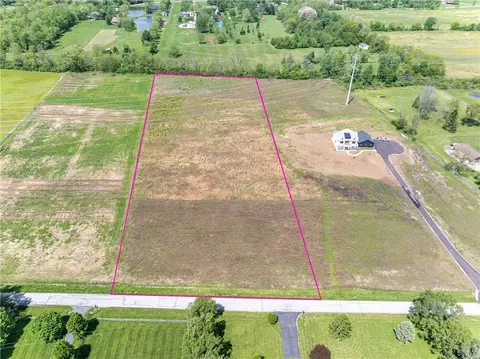 1095 Spring Valley Alpha Rd, Xenia, OH 45385