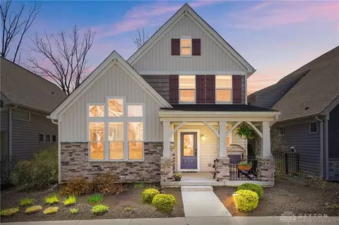 802 Monarch Ct, Morrow, OH 45152