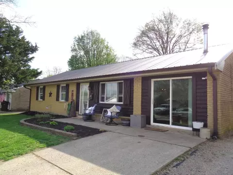 305 Donna Dr, Camden, OH 45311