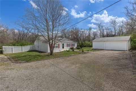 1712 N Dixie Dr, Dayton, OH 45414