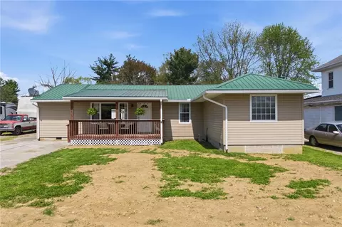 245 S 2nd St, New Vienna, OH 45159