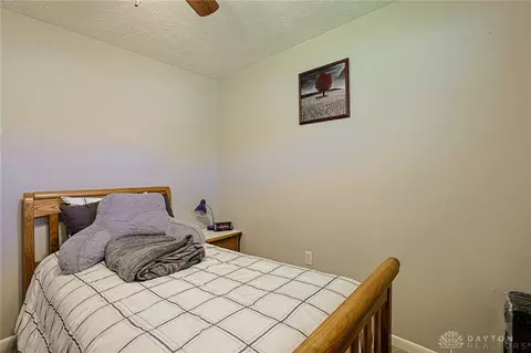 Bedroom - 9117 Stephanie St, Centerville, OH 45458 photo 7 of 10