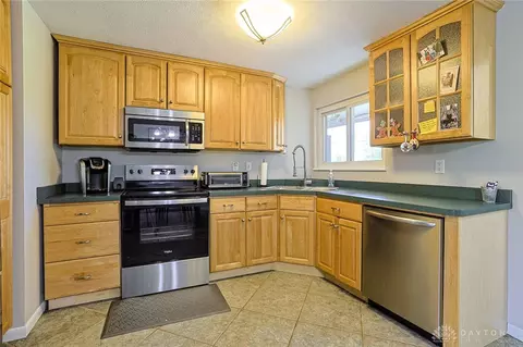 Kitchen - 9117 Stephanie St, Centerville, OH 45458 photo 2 of 4