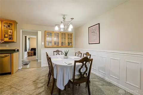 Dining - 9117 Stephanie St, Centerville, OH 45458 photo 1 of 4