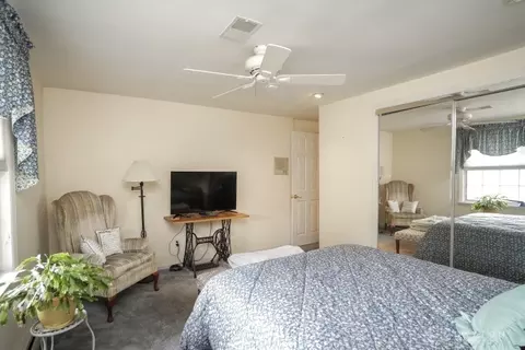 Bedroom - 3616 Cooper Rd, Cincinnati, OH 45241 photo 4 of 5