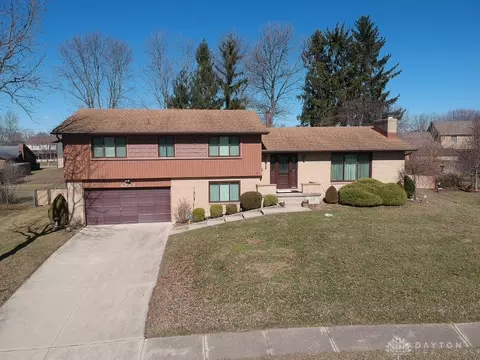 4243 Glenayre Dr, Englewood, OH 45322