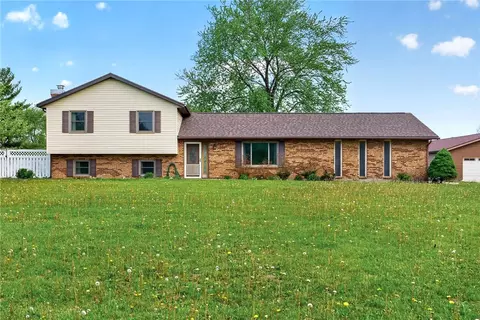 9367 Artz Rd, New Carlisle, OH 45344