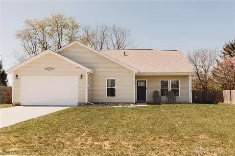 1121 Sheffield Blvd, London, OH 43140