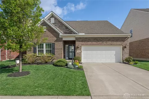 1644 Summit Creek Dr, Centerville, OH 45458