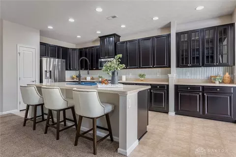 Kitchen - 1644 Summit Creek Dr, Centerville, OH 45458 photo 1 of 6