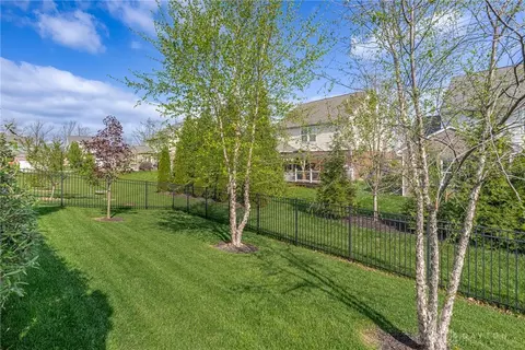 Exterior - 1644 Summit Creek Dr, Centerville, OH 45458 photo 5 of 7
