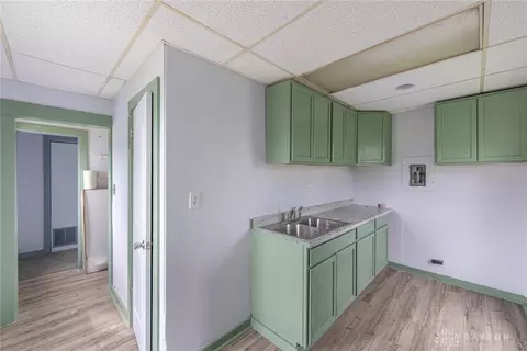 Entry Way - 2210 Larch St, Springfield, OH 45503 photo 1 of 1